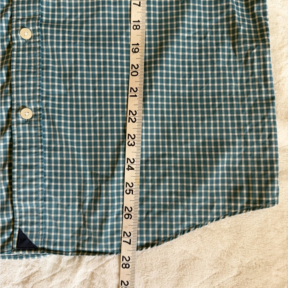UNTUCKit Men's Green plaid Shirt - Picture 8 of 8